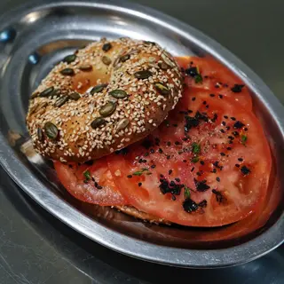 THE TOMATO Bagel