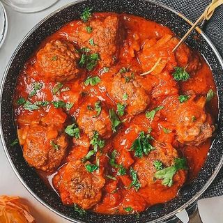 Keftedes In Tomato Sauce / Keftedes En Salsa De Tomate