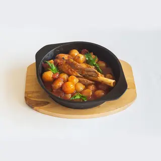 Lamb Shank Gigantes / Pierna De Cordero Gigantes