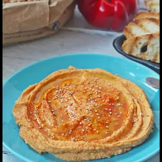 Humus De Pimientos