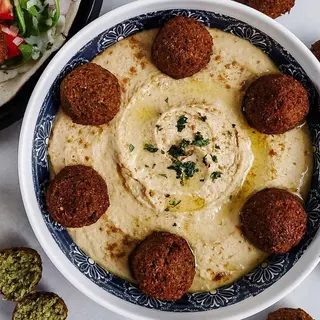 Falafel con Humus