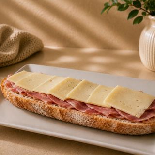 T. Lacón y Queso