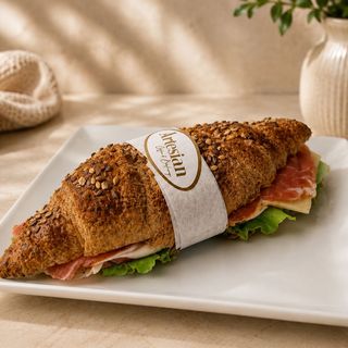Croissant Vegetal Serrano y Queso