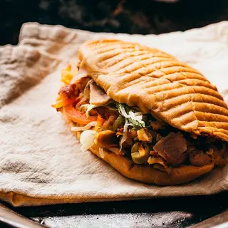 Kebab Con Patatas Dentro