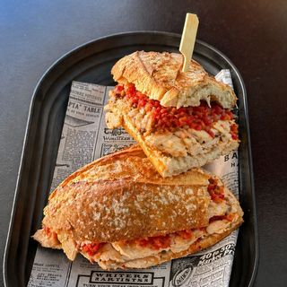 Bocadillo De Pollo