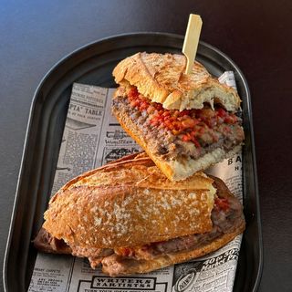 Bocadillo De Carne