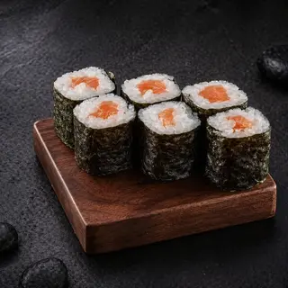 Maki De Salmón (8 Pzas.)