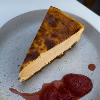 Basque Cheesecake / Tarta de Queso Vasca