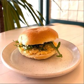 Egg sandwich / Sándwich de huevo