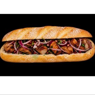 Set BBQ con pan relleno de carne a la parrilla para 3 personas