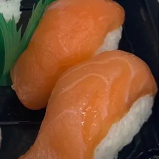 Nigiri De Salmón