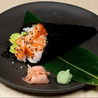 Temaki De Salmón