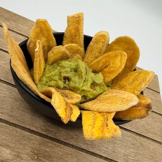 Casabitos Con Guacamole