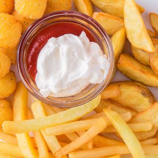 Patatas Fritas Con Huevo