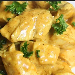 Suprema de pollo al curry