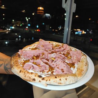 Pizza Morcciatella
