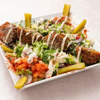 Salatit Falafel