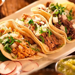 Tacos de cochinita pibil