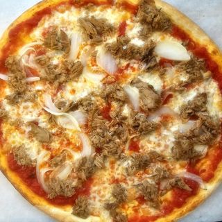Pizza Al Tonno