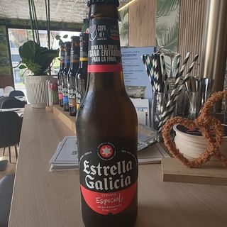 Cerveza Estrella Galicia Especial