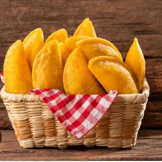 Empanada De Pollo (1 Ud.)