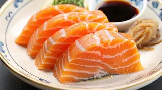Sashimi de salmón (4 uds.)
