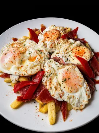 Huevos Rotos Con Jamón