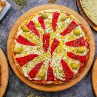 Pizza Jamón y Queso