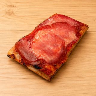 Mini pizza con salami