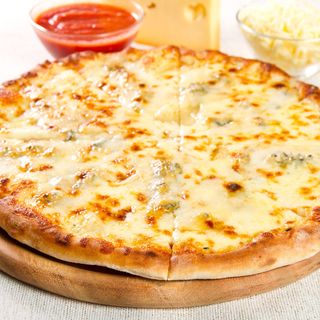 Pizza De Atún (Pequeña)