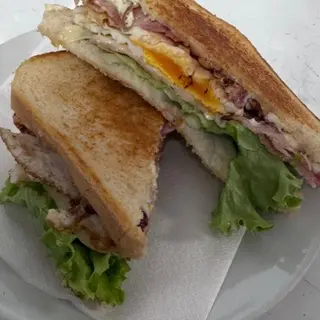 Sándwich Americano