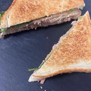 Sándwich De Atún