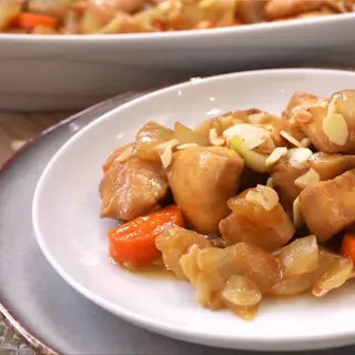 Pollo con almendras