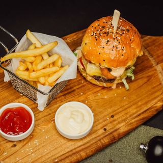 კლასიკური ბურგერი