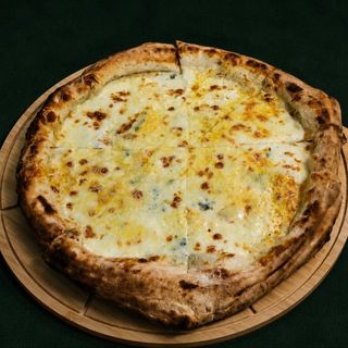 4 ყველი 33cm