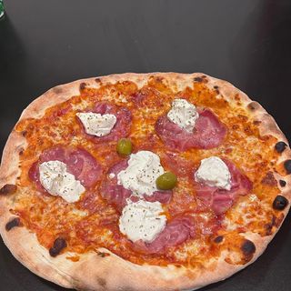 Pizza White Crown