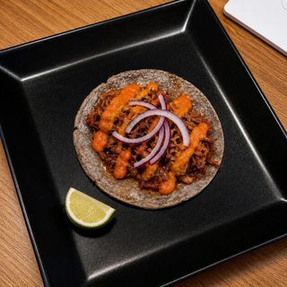 Svinjetina Al Pastor Taco