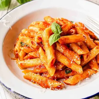 Pennette al pomodoro