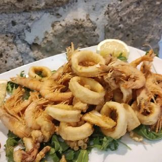 Frittura di calamari e gamberi