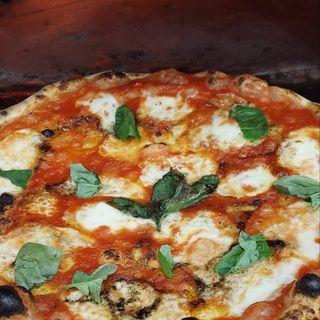 Margherita provola e pepe