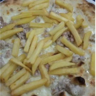 Pizza salsiccia e patatine