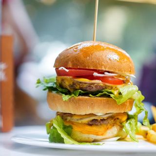 Double burger colette