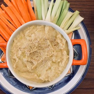 Cruditè e hummus