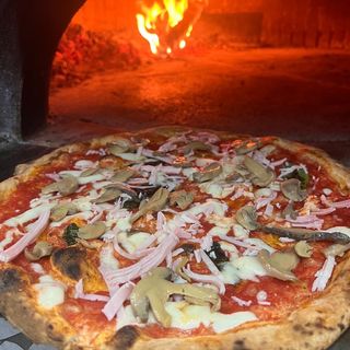 Prosciutto e funghi