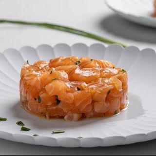Tartare salmone