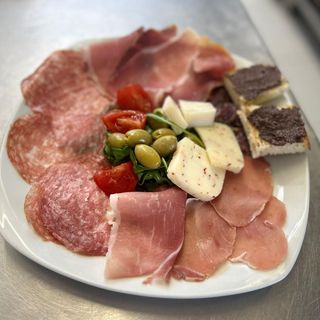 Tagliere misto affettati e formaggi