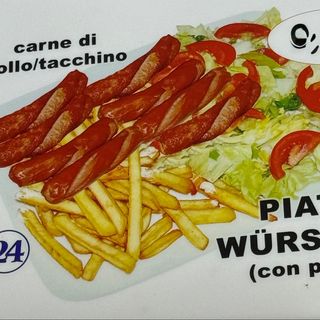Würstel con patate' e insalata