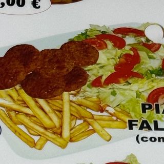 Falafel con patate' e insalata