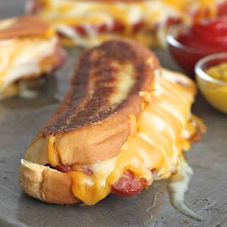Cheesey hot dog