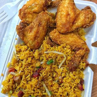 Fried rice, wings 1 pezzi, bandidos 2 pezzi,  bibite